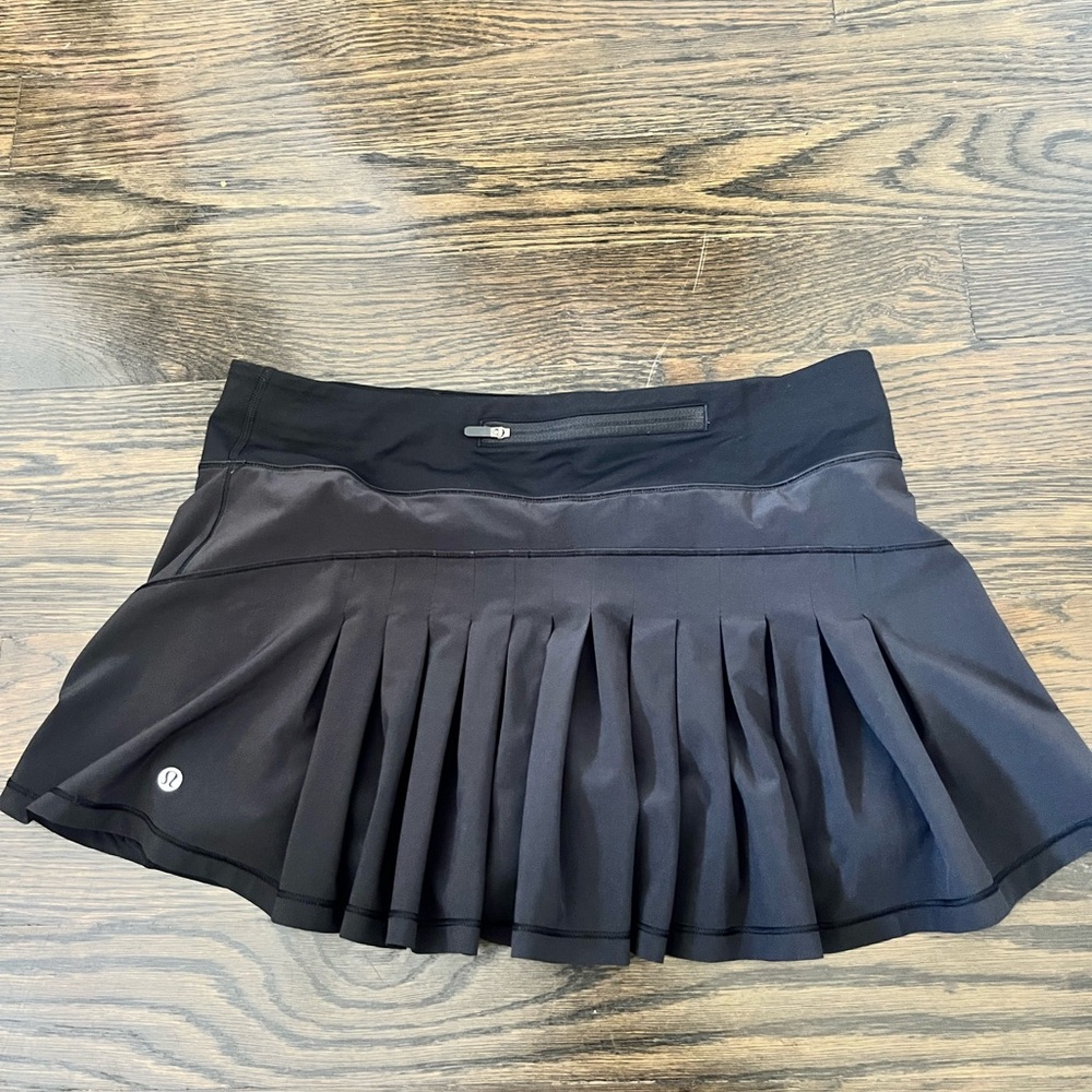 Lululemon mini black tennis skirt